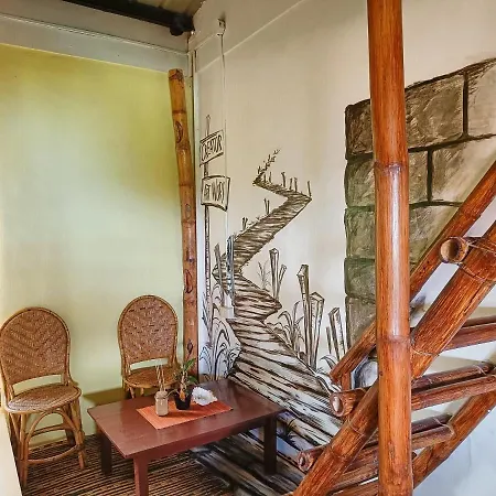 Lexias Hostel & Workspace By Hiverooms-3